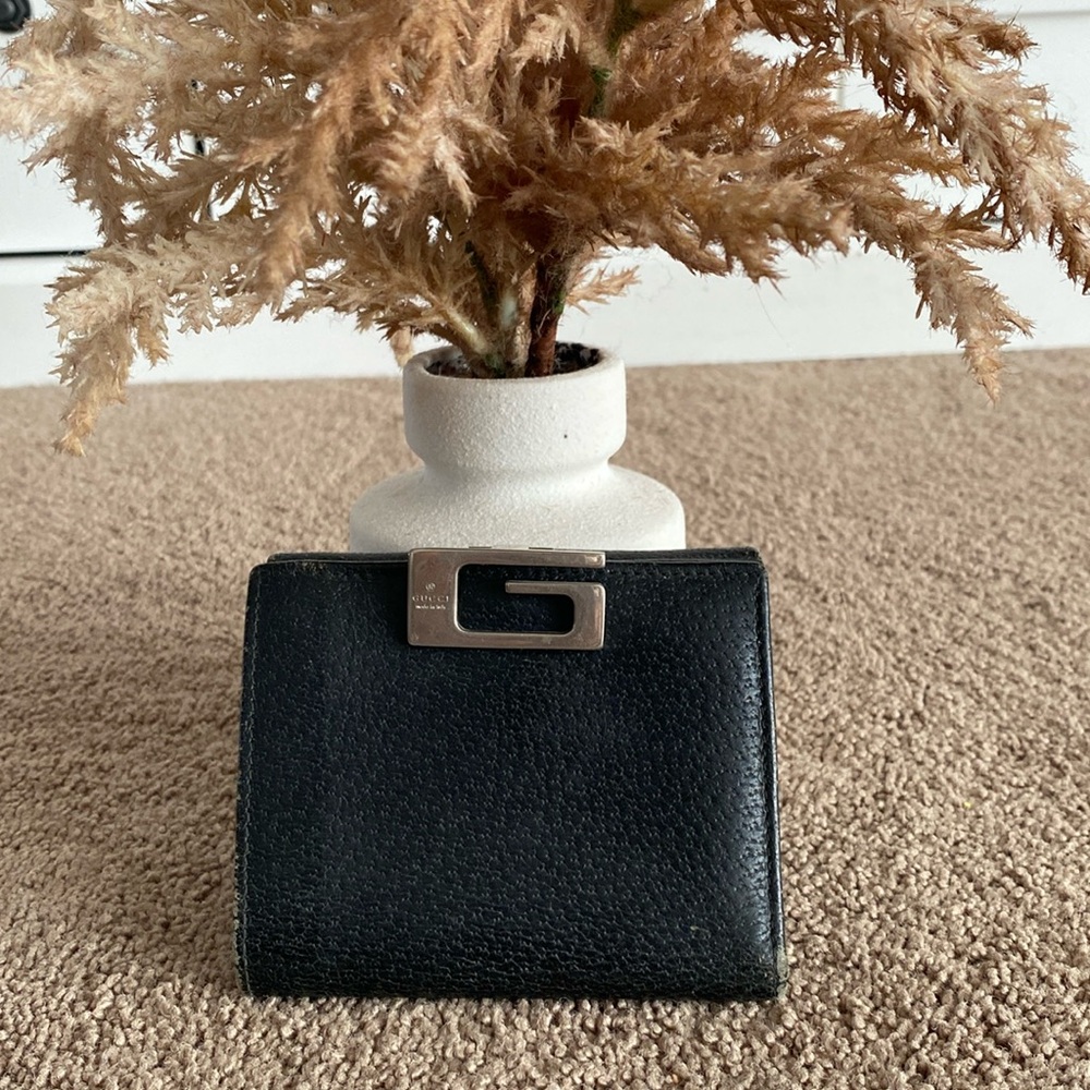 Authentic Vintage Gucci Wallet 💎